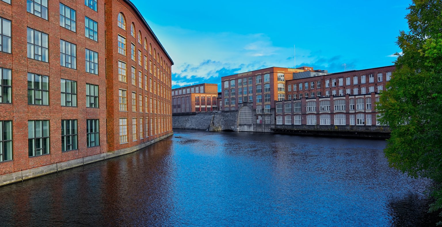 Cheap flights from Naples to Tampere from £164