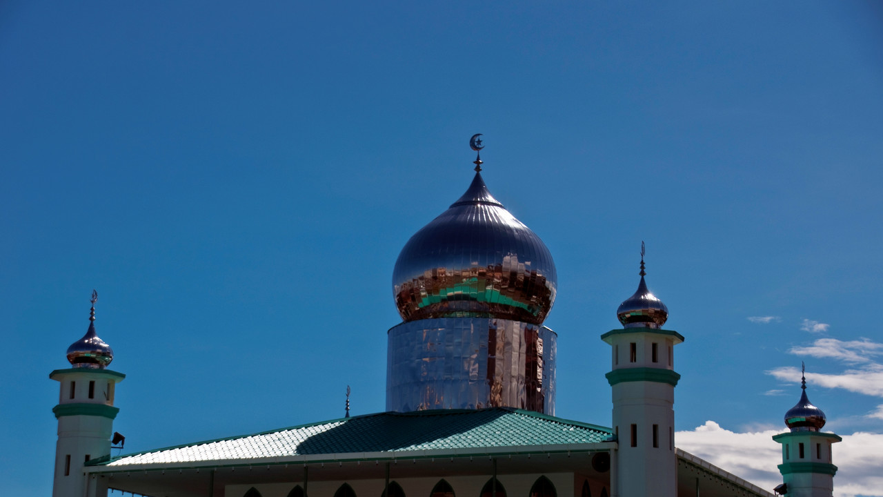 Cheap flights from Johor Bahru to Tawau from £43