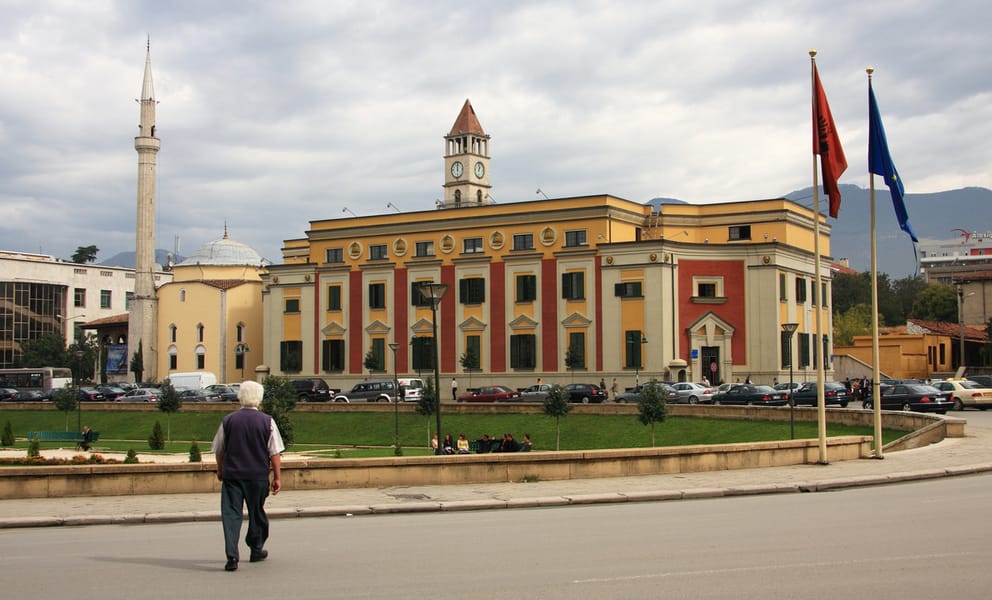 Günstige Mietwagen in Tirana, Albanien
