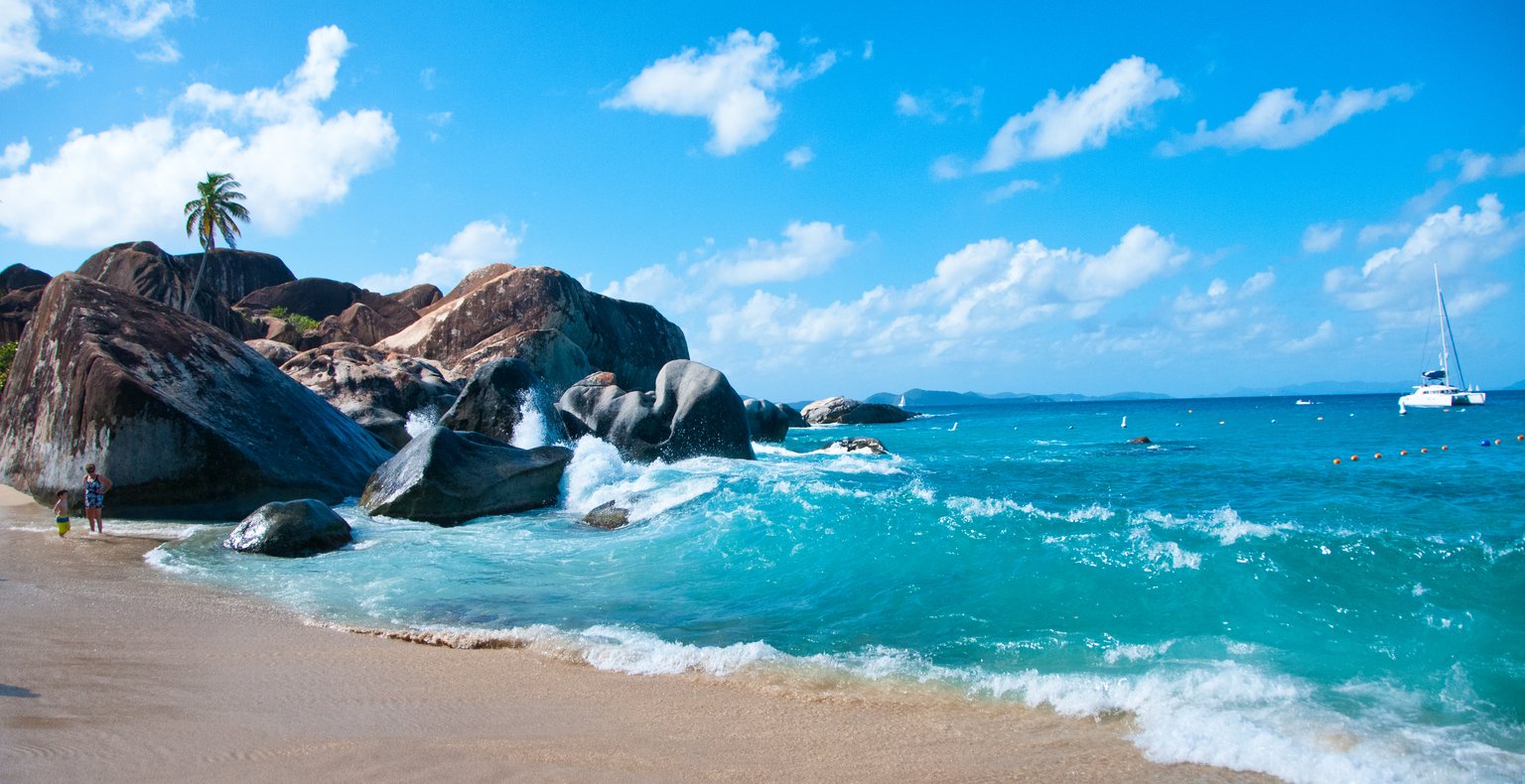 Cheap flights from Lyon to Tortola from £483