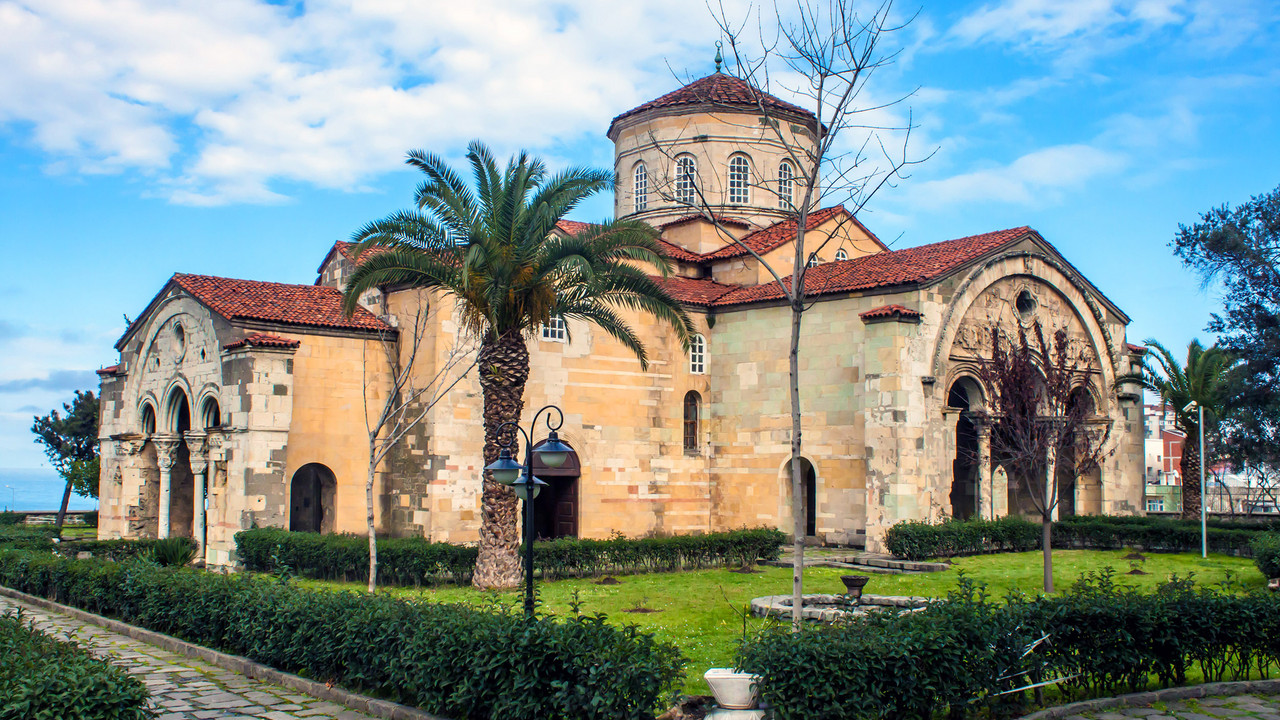 رحلات طيران رخيصة من منطقة القصيم إلى طرابزون بأسعار تبدأ من 586 SR