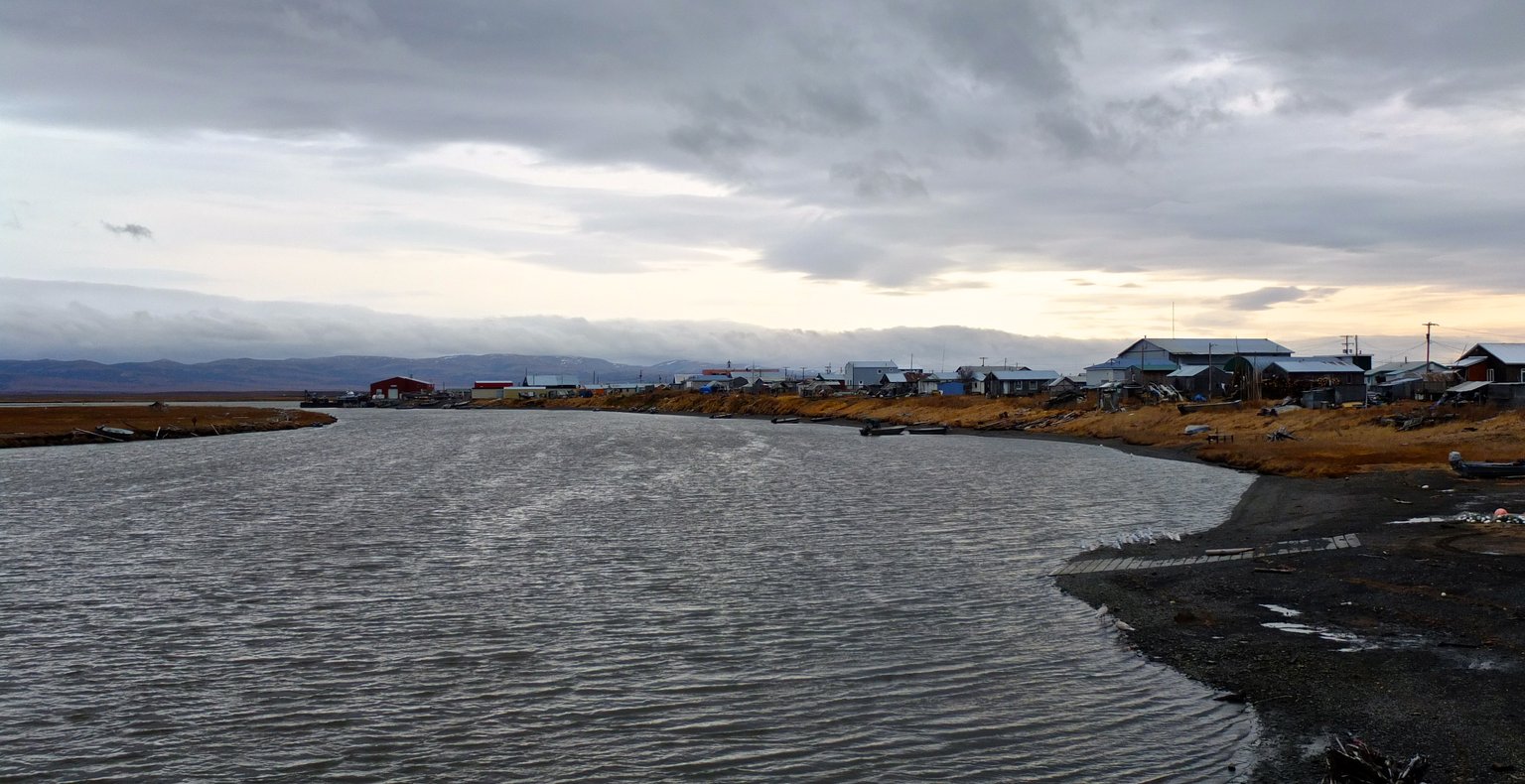 Finn billige flyreiser til Unalakleet