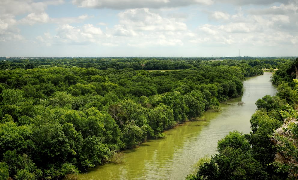 Cheap car rentals in Waco, United States