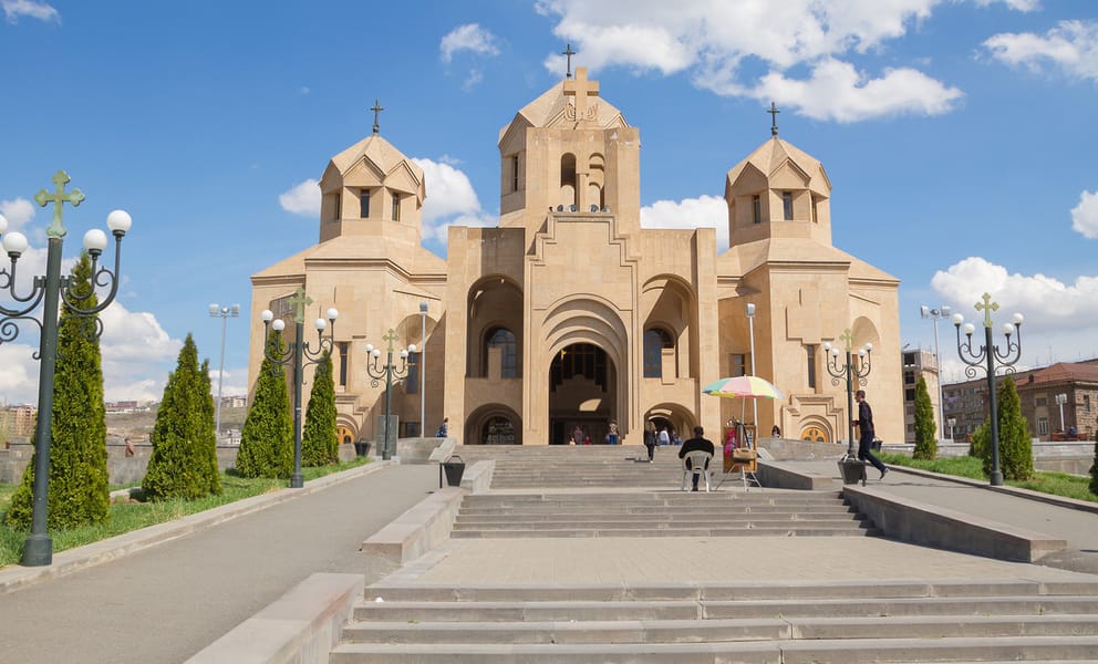 Cheap flights from Barcelona, Spain to Yerevan, Armenia