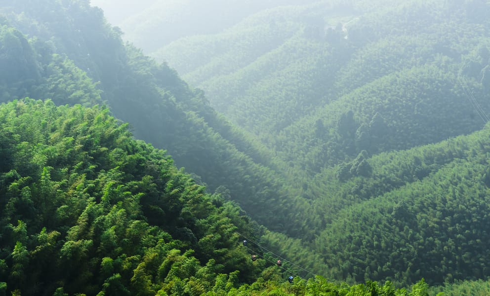 Location de voiture pas chère à Yibin, Chine