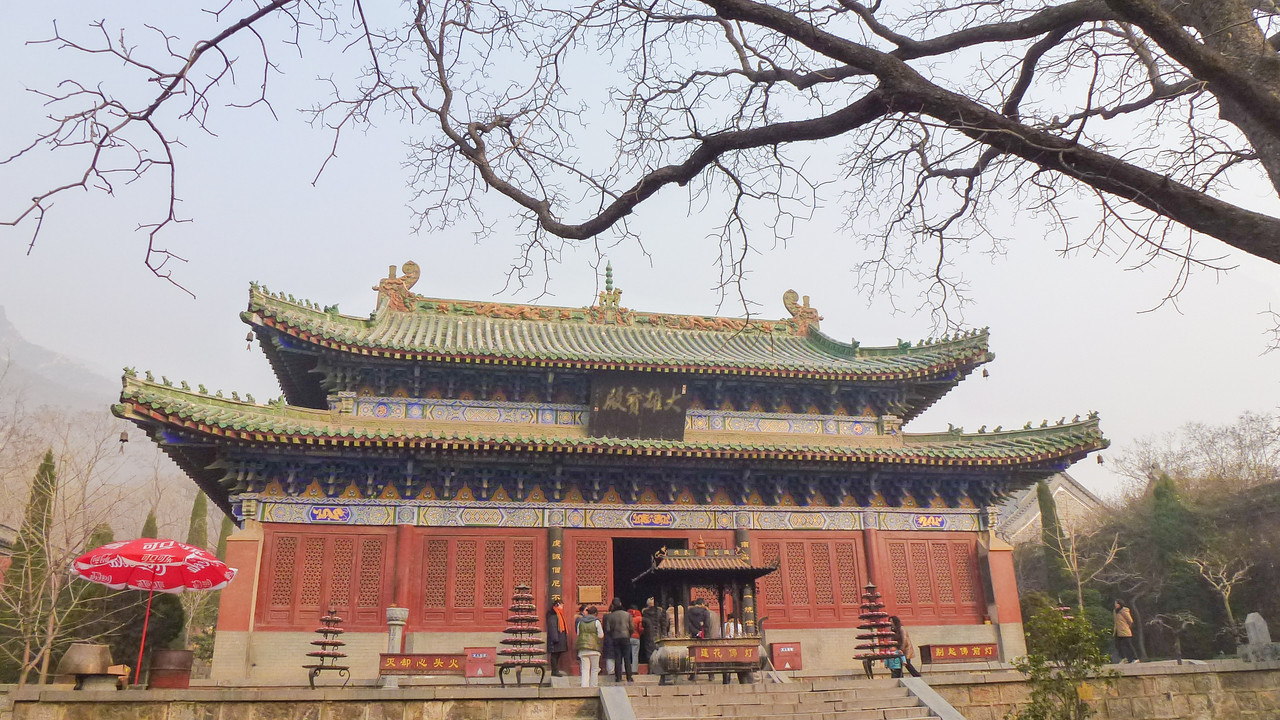 Cheap flights from Singapore to Zhengzhou from £116